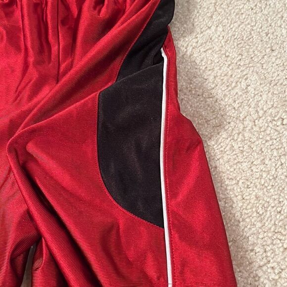 REEBOK SIZE SMALL 8/10 SHORTS - Picture 7 of 7